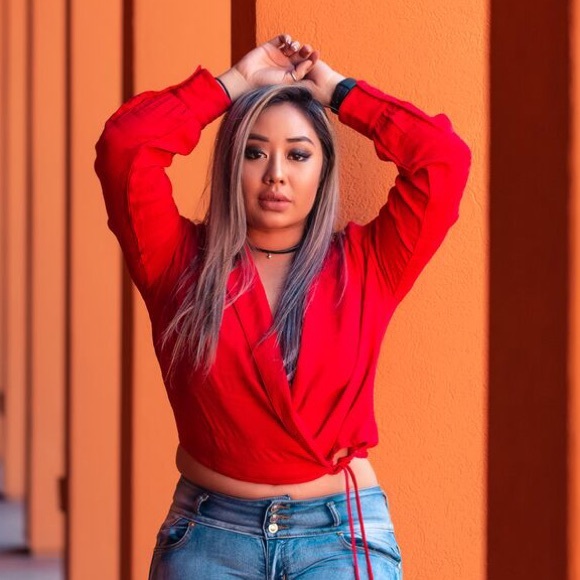 Scorpion Wrap Top - Picture 3 of 3